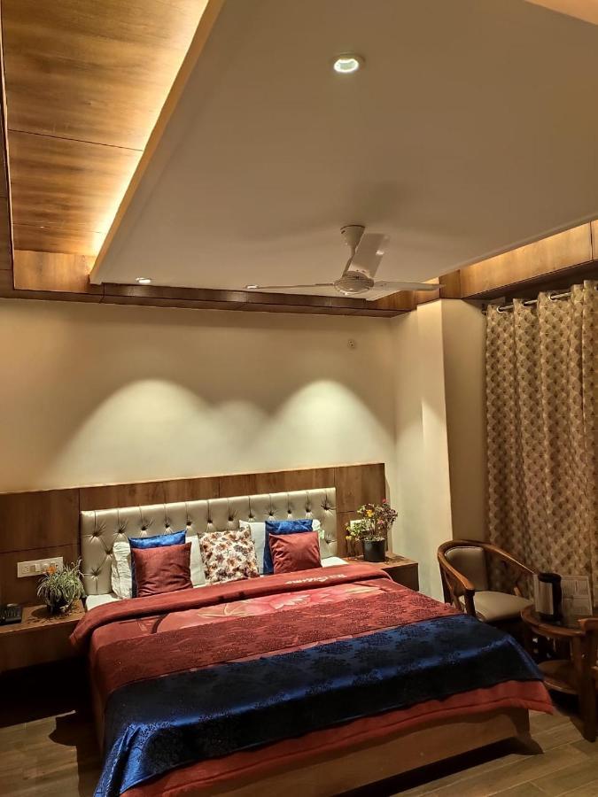 Apple Blossom Hotell Manāli Exteriör bild