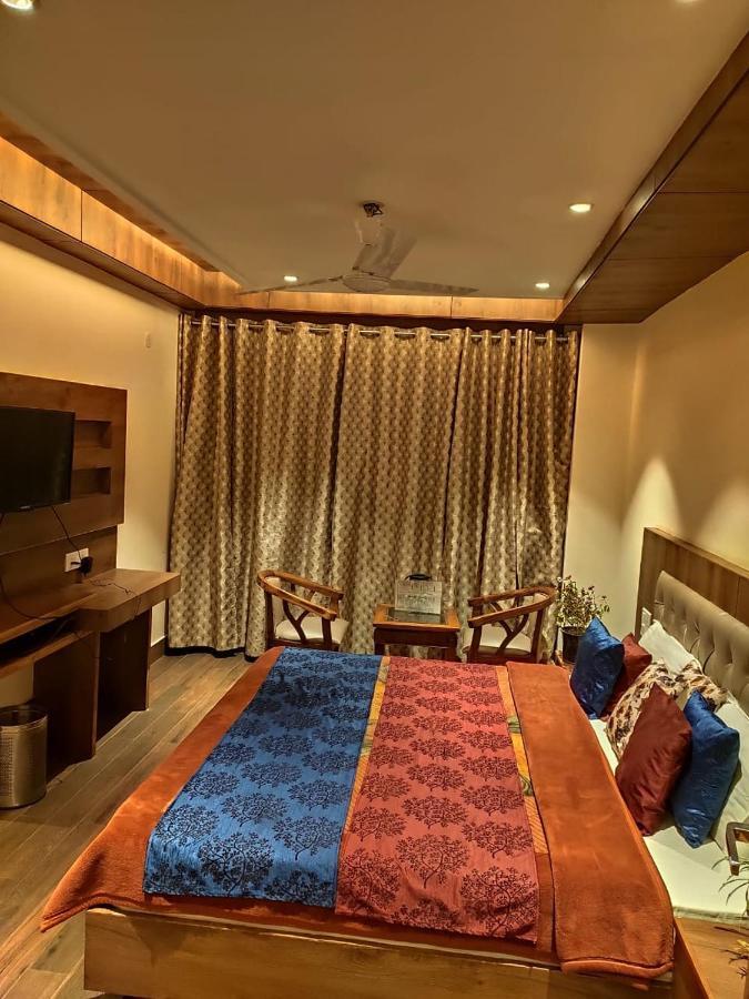 Apple Blossom Hotell Manāli Exteriör bild